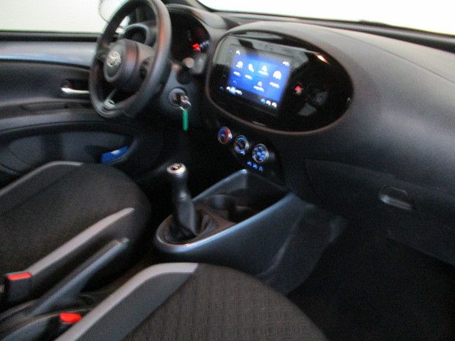 Fahrzeugabbildung Toyota Aygo X Team D