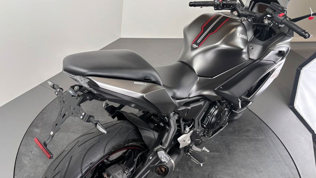 Fahrzeugabbildung Kawasaki NINJA 650 *SCHECKHEFTGEPFLEGT *GEPFLEGT