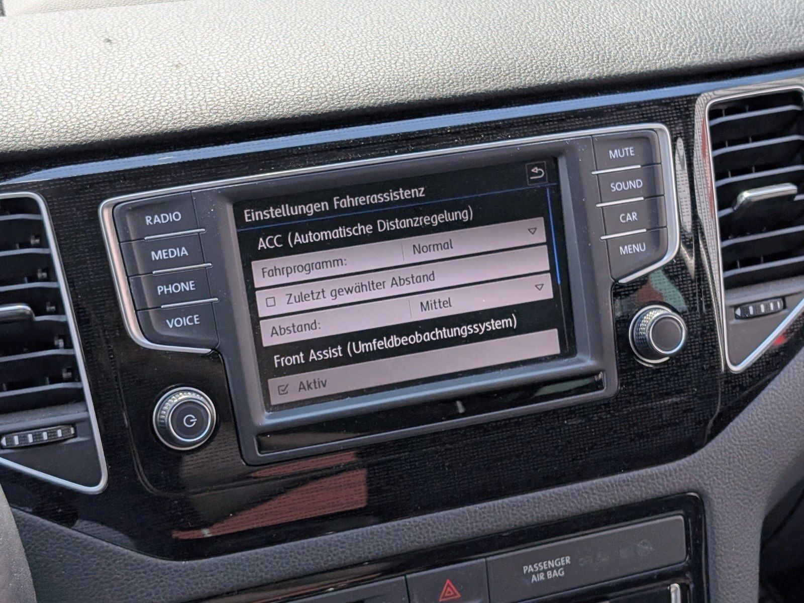 VW Golf Sportsvan 1.2 TSI Sound Allwetter SHZ ACC – Bild 10