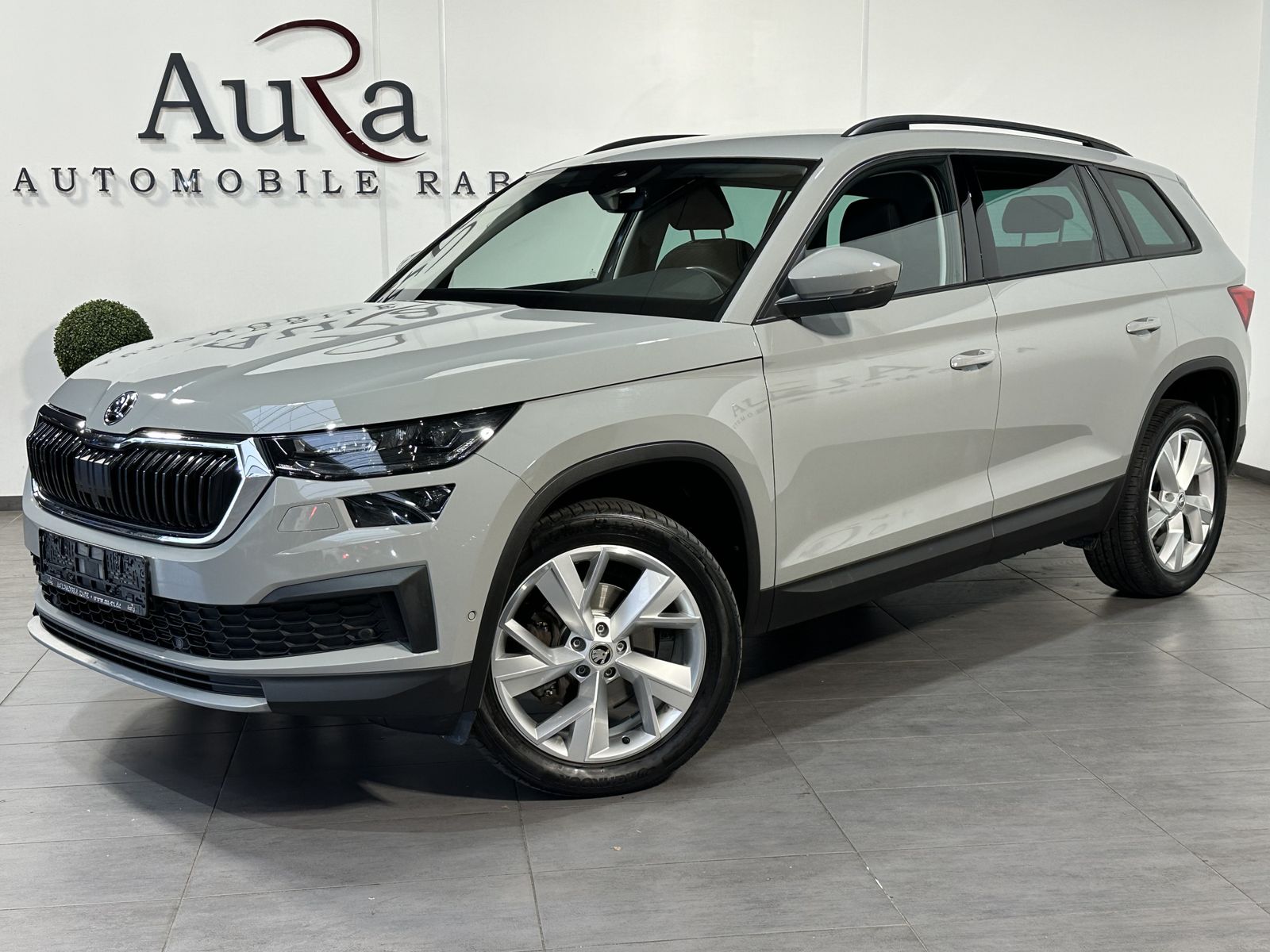 Fahrzeugabbildung SKODA Kodiaq 2.0 TDI 4x4 DSG Clever NAV+LED+AHK+V-COCK