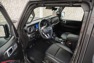 Jeep Wrangler - 10