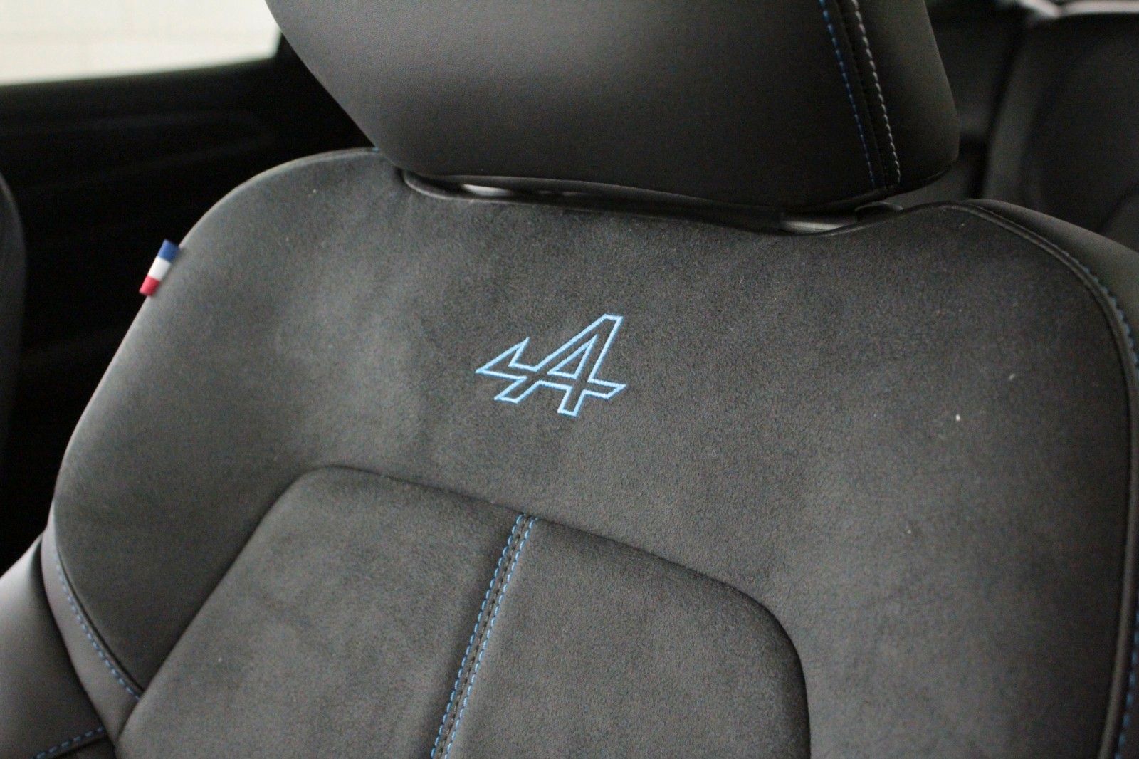 Fahrzeugabbildung Renault Arkana Mild Hybrid 160 EDC Esprit Alpine*15052*