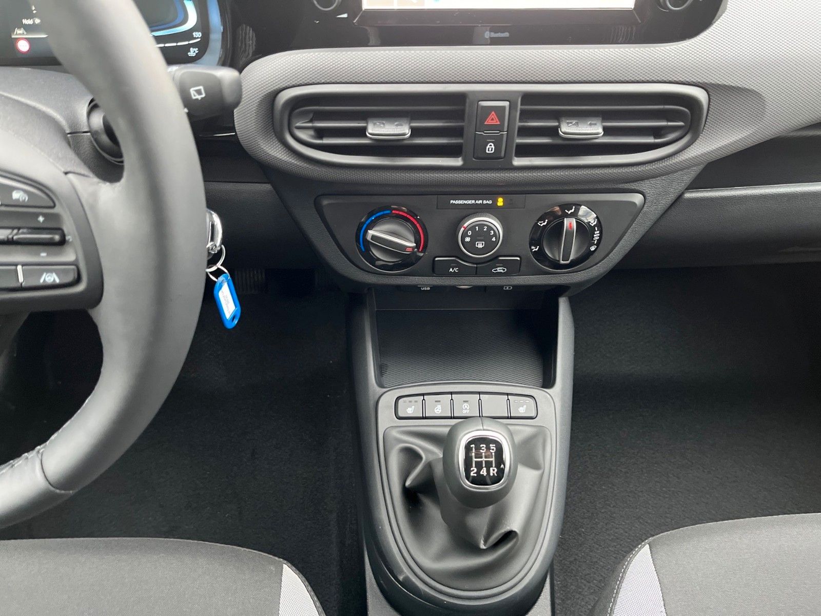 Fahrzeugabbildung Hyundai i10 Trend 1.0 M/T NAVI Sitz-&Lenkrad HZ RFK