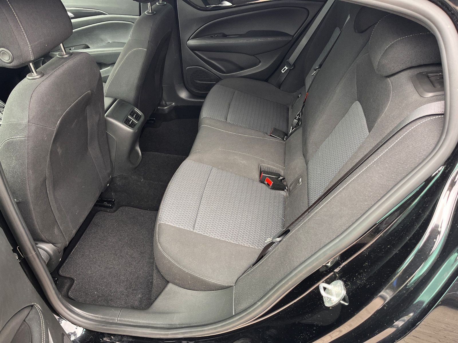 Fahrzeugabbildung Opel Insignia B Grand Sport GS Line 2.0 Turbo Autom.