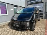 Hyundai STARIA 7-Sitzer 2.2 CRDi 8AT 4WD SIGNATURE inkl. - Hyundai STARIA mit Diesel-Antrieb: mit Klimaautomatik