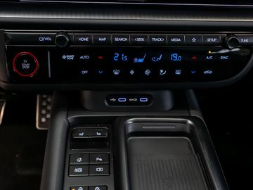 Hyundai Ioniq 6 N Line Kamera Digitales Cockpit Navi