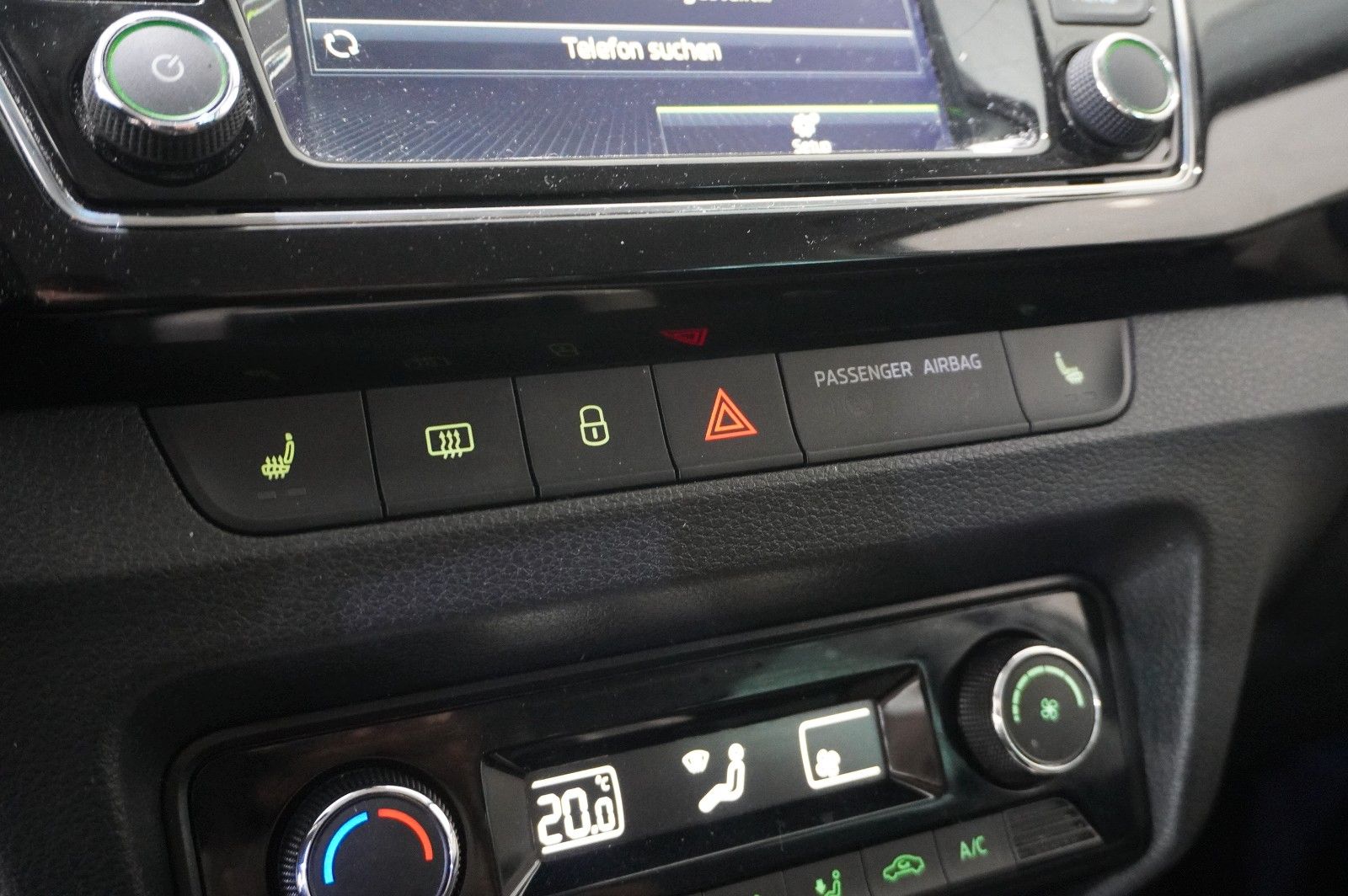 Fahrzeugabbildung SKODA Fabia Combi 1.2 STYLE LED/PDC/KLIMA/SH/USB/NEBEL
