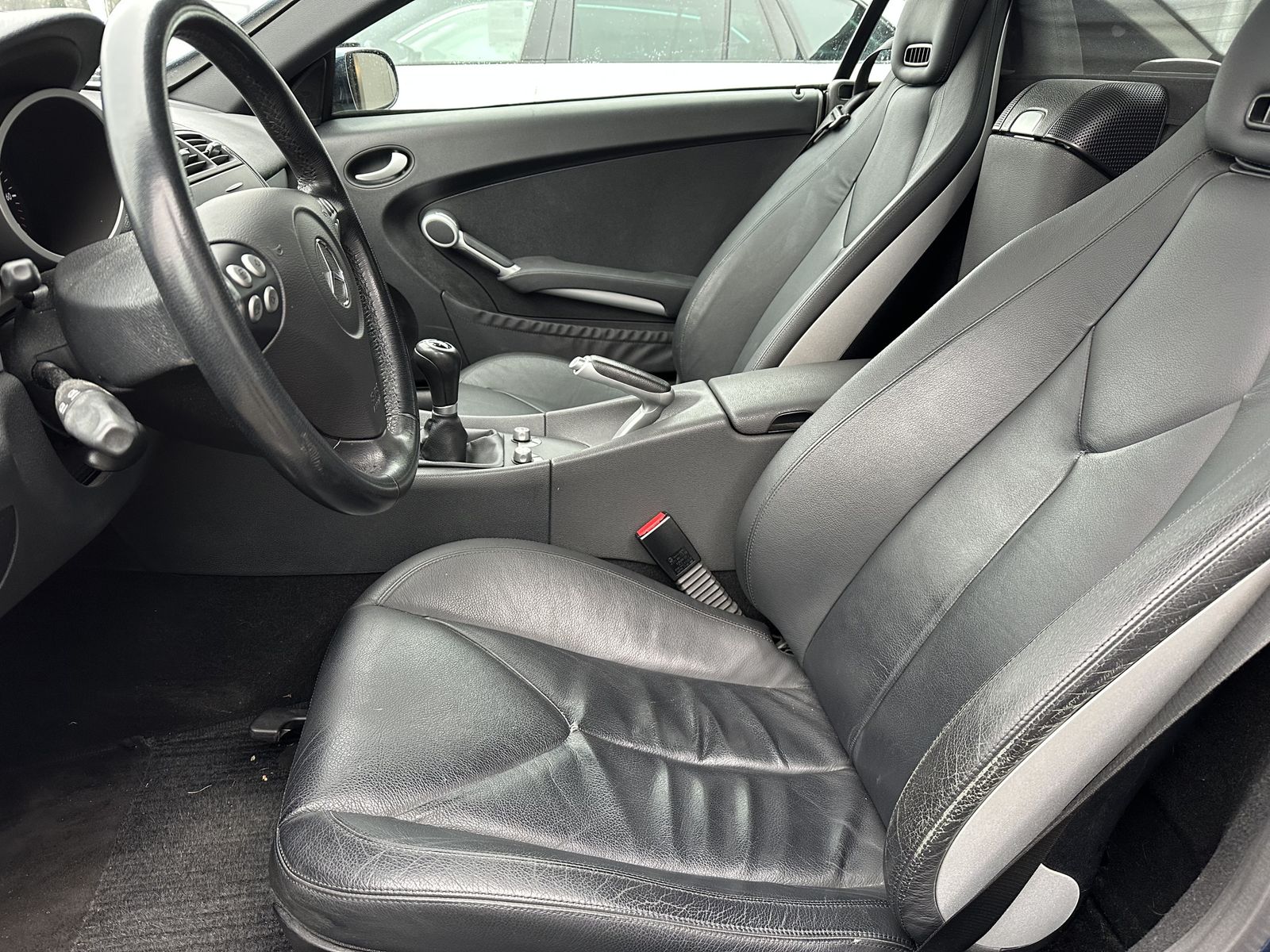 Fahrzeugabbildung Mercedes-Benz SLK 200 Kompressor SHZ+KLIMAAUTOMATIK+PTS+TEMPOM