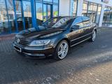 Volkswagen Phaeton 4.2 V8 lang 4MOTION Tiptronic 4-Sitzer - - Volkswagen Phaeton mit Benzin-Antrieb: Automatik