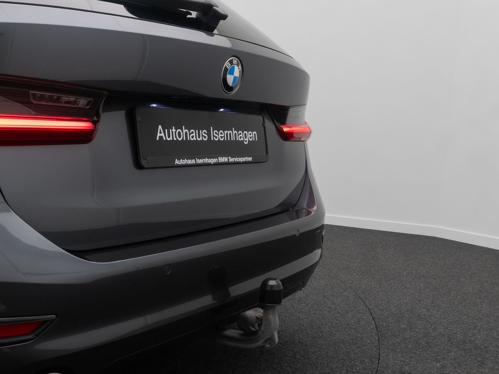 Fahrzeugabbildung BMW 320d xD Sport Line Alarm AHK DAB HiFi DrivAssist