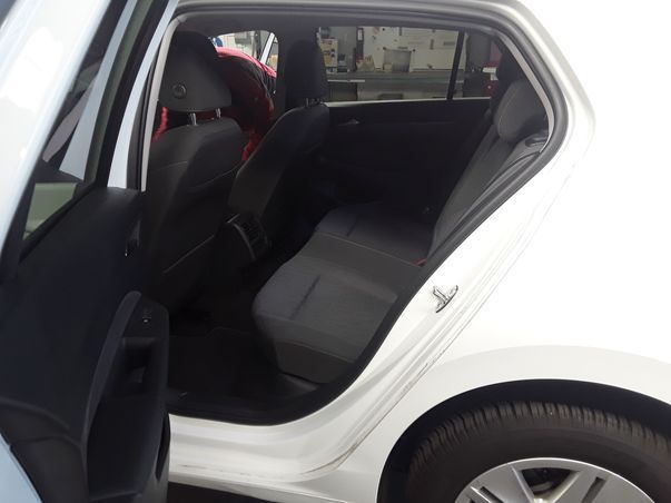 Volkswagen Golf - Bild 7