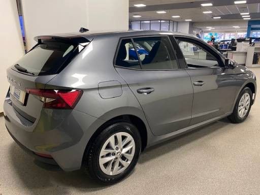 Fahrzeugabbildung SKODA Fabia 1.0 TSI DSG Selection+SmartLink+KAMERA+ALU