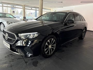 Mercedes E 200 - 4