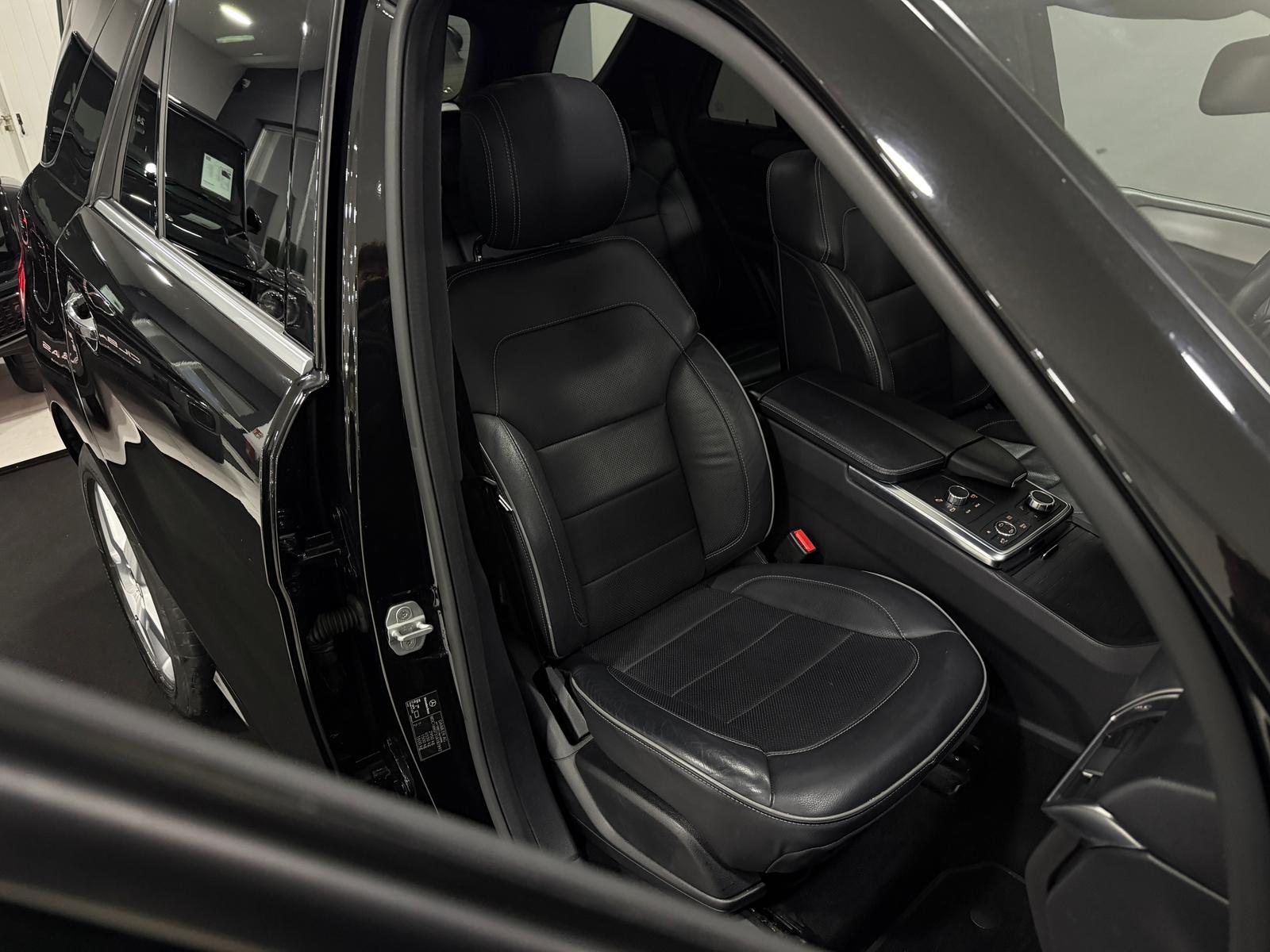 Mercedes-Benz ML 500 BE 4M 7G AMG-LINE*PANO*DISTR*360*AIR.*AHK