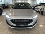 Ford Focus Turnier Titanium 1.5 LED+KAMERA+SPURHALTE - Ford Focus mit Diesel-Antrieb