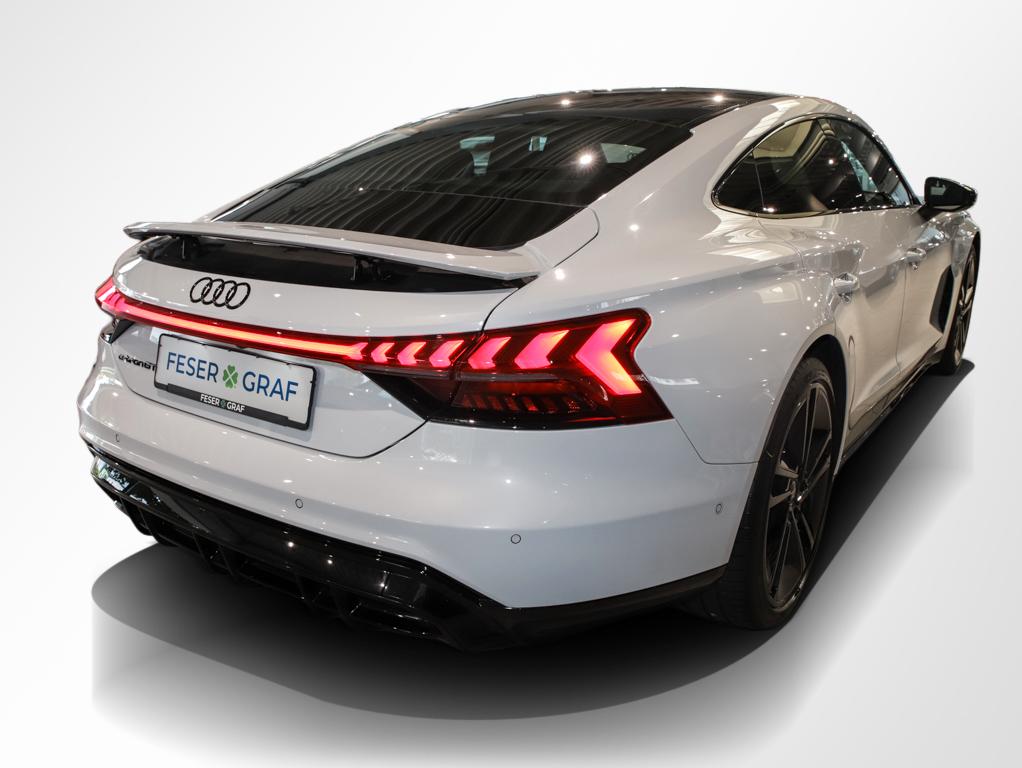 Audi e-tron GT qu. B&O Leder Luftf Matrix Wärmep 360°