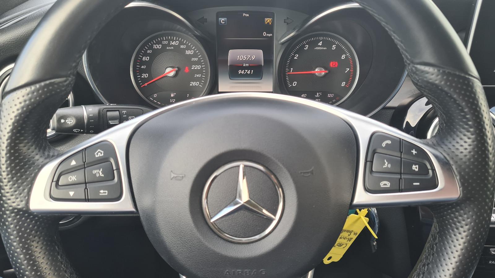 Mercedes-Benz T-Modell C 180 CGI*Navi*LED*Leder*AHK