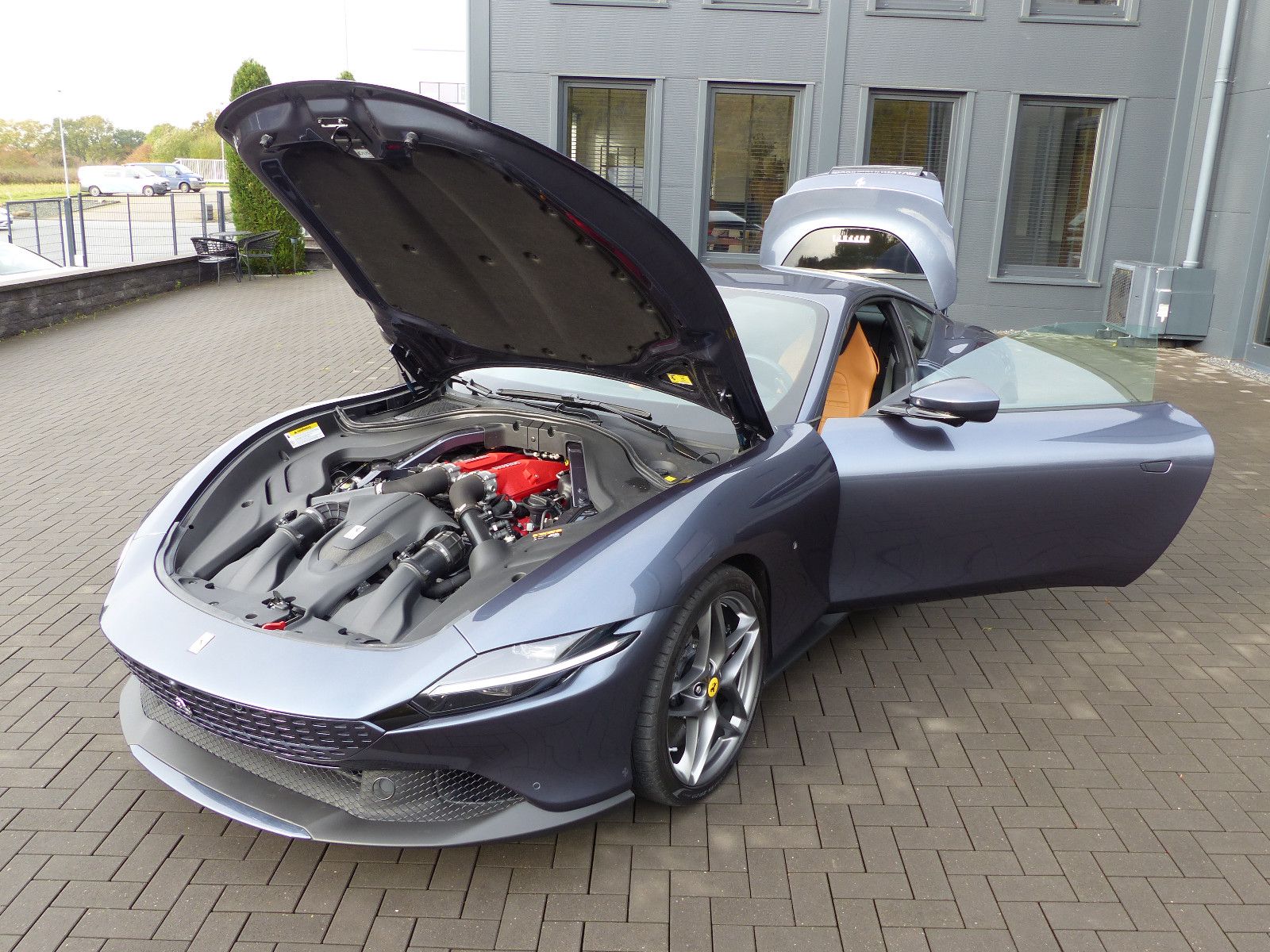 Fahrzeugabbildung Ferrari Roma Daytona Cognac/Cuoio