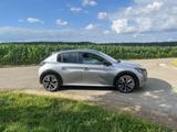 Peugeot e-208 136 GT grau Top Zustand - Peugeot e-208 von privat