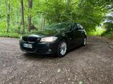 BMW 318i E90 Automatik|Night-Paket|TÜV 04/... - BMW 318: 318i E90