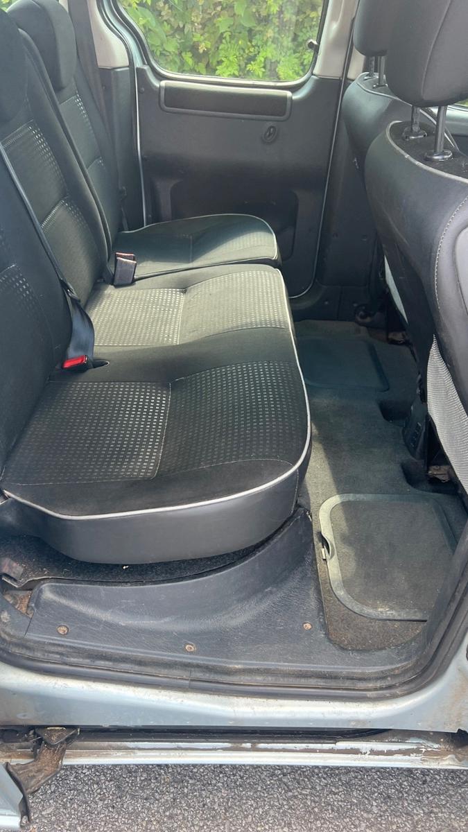 Peugeot Partner Premium 75 LPG TÜV NEU INSPEKTION NEU