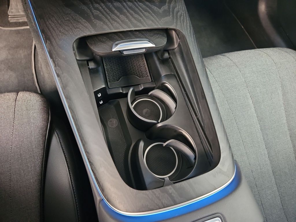 Fahrzeugabbildung Mercedes-Benz E 220 dT Avantg. Distronic+ AHK LED KeyLess SHZ