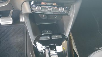Bild 17 Opel CORSA F e GS