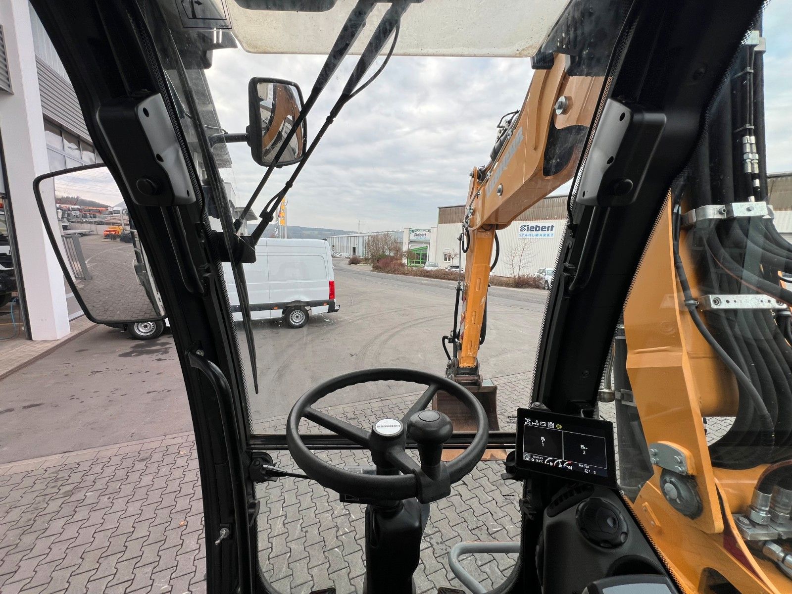 Fahrzeugabbildung Liebherr A 910 C Litronic / 2.381h / SW33
