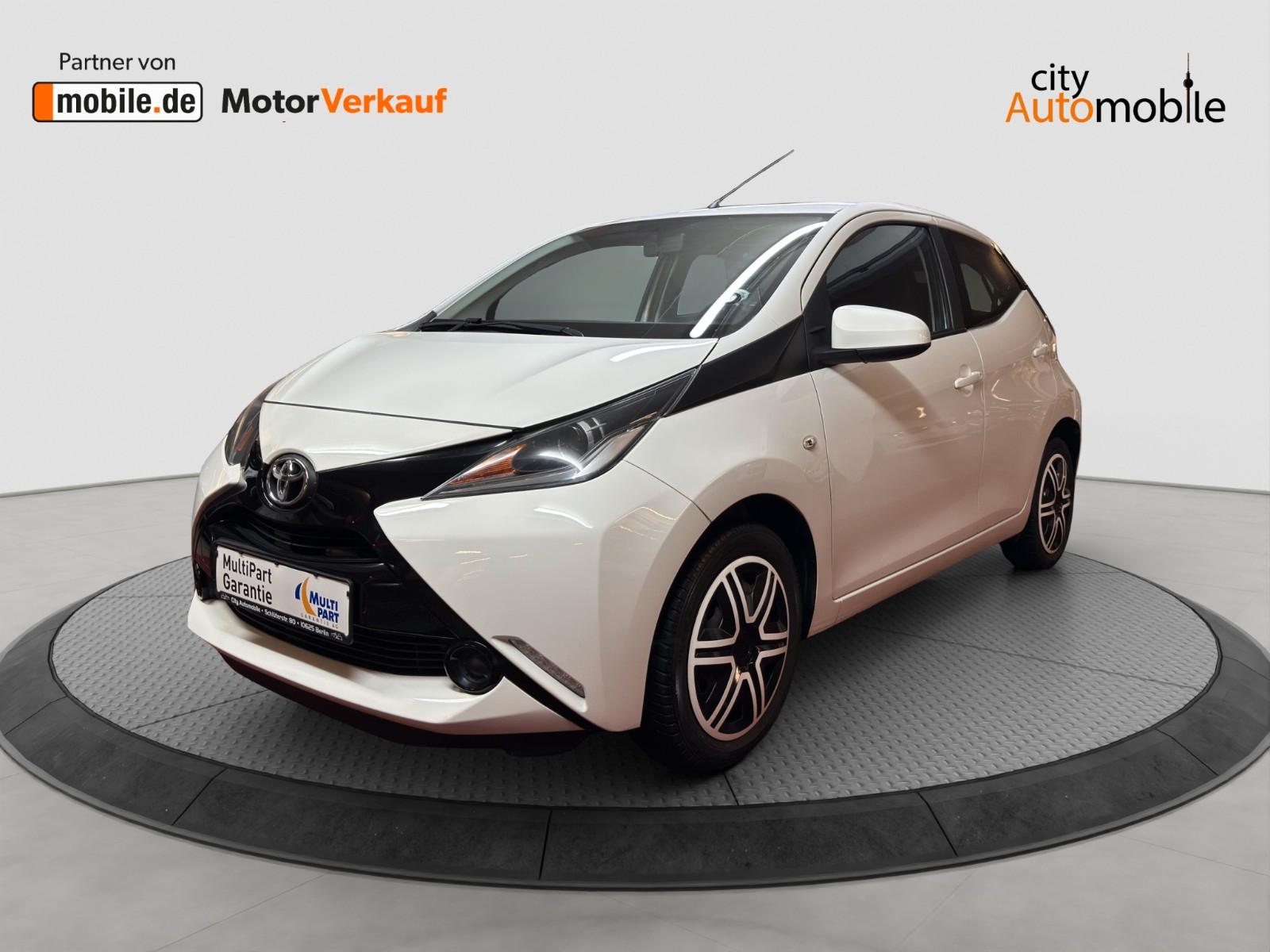 Toyota AYGO x-play/2.Hand/Automatik/Kamera/USB/BT