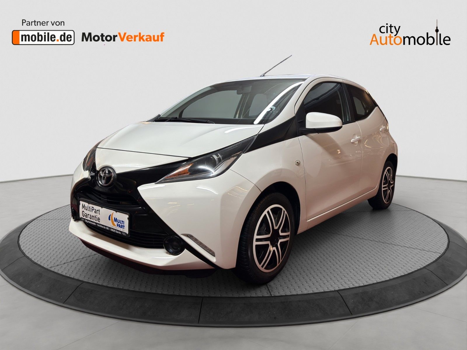 TOYOTA AYGO x-play