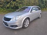 Opel Vectra Caravan 1.9 CDTI Edition 110kW Automa... - Opel Vectra Edition mit Diesel-Antrieb