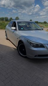BMW 520i - - BMW 520 aus 2003: 520i