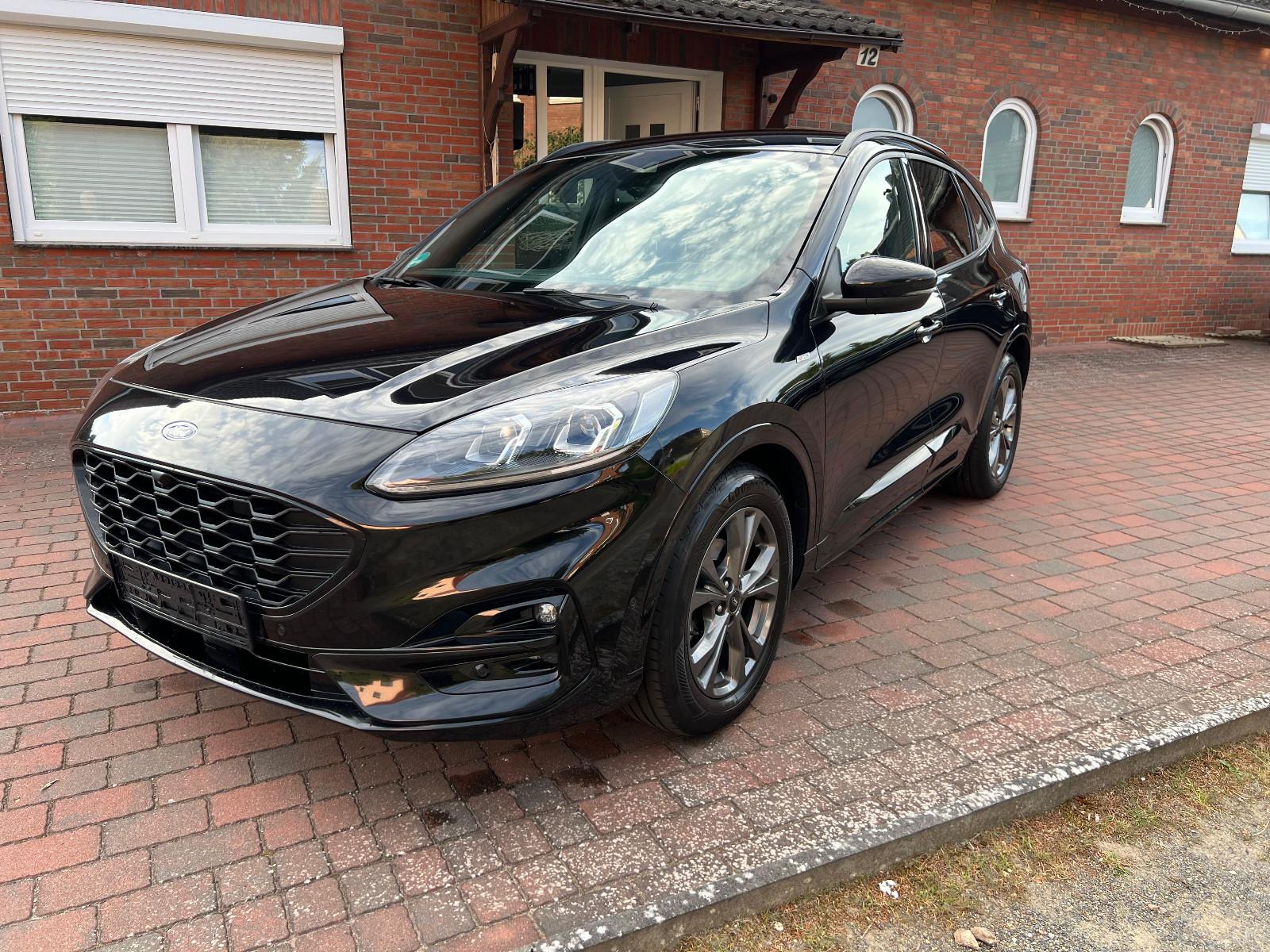 Ford Kuga 2,0 Diesel Hybrid ST-Line X. Alcantara .