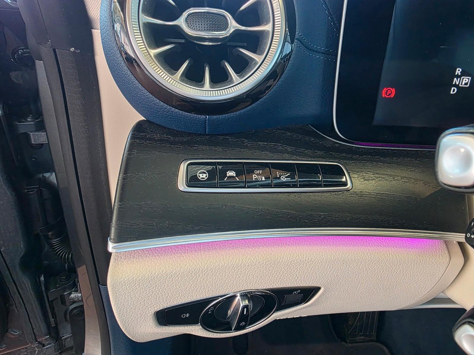 Mercedes-Benz E 300 Coupe+Avantgarde+Ambiete+LED+Kamera