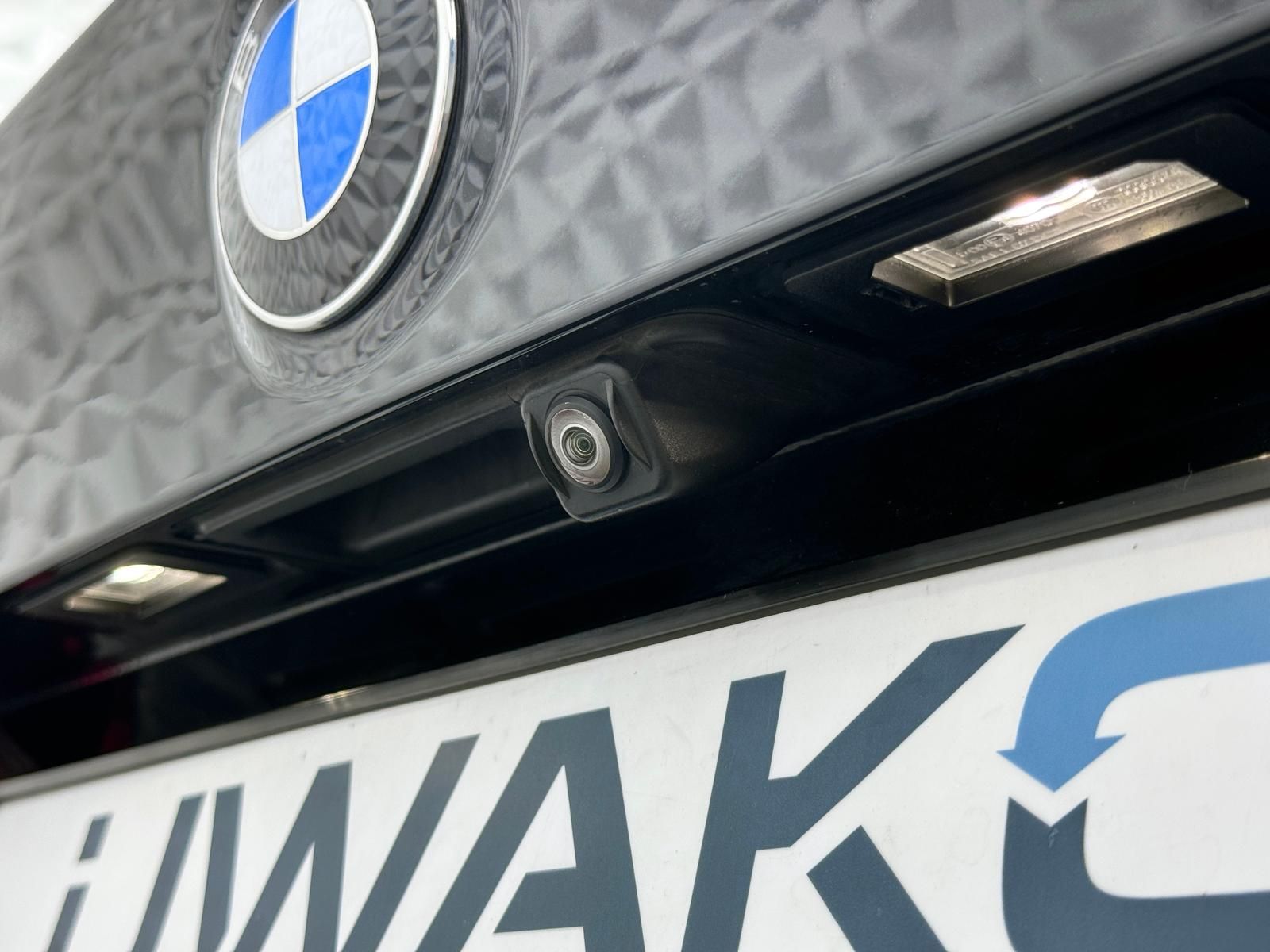 Fahrzeugabbildung BMW xDRIVE20i/ADVANTAGE/ACC/LED/LIVECP/HUD/KEYL/360°