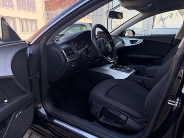 Audi A7 - 8