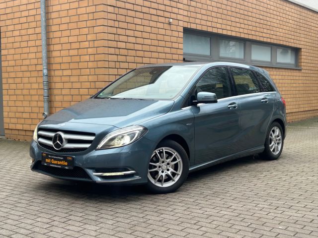 Mercedes-Benz B 200 CDI/AUTOMATIK/SHZ/GEPFLEGT/NAVI/XENON/PDC/