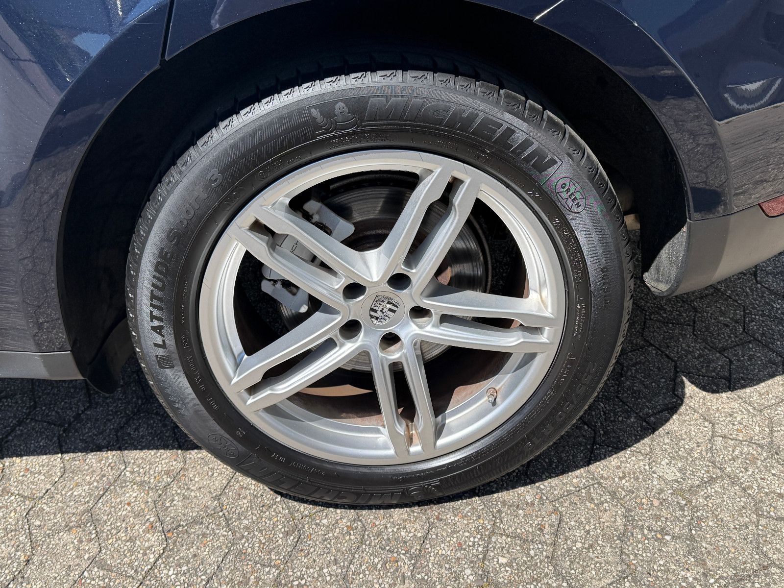 Fahrzeugabbildung Porsche Macan S Diesel/PANO/APPLE/NAVI/PDC/TEMPOMAT/SHZ