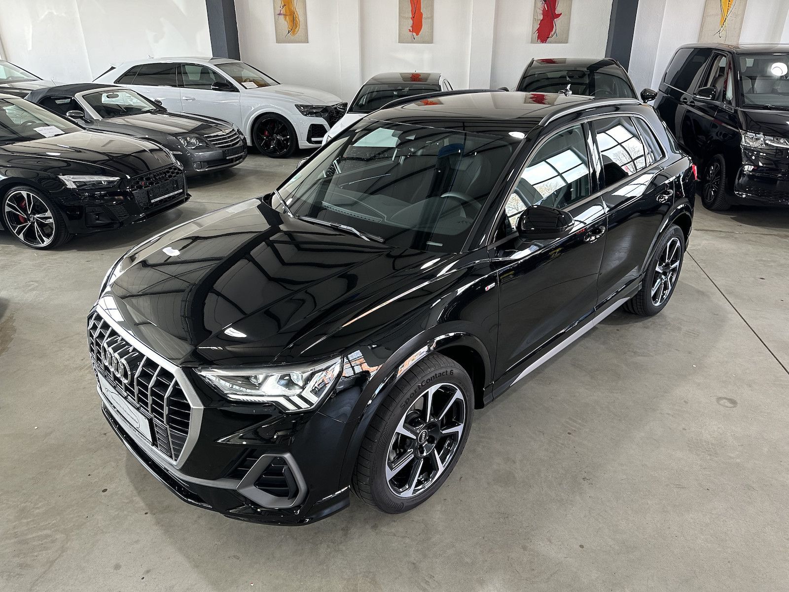 Fahrzeugabbildung Audi Q3 35 TDI quatt S line/Pano/Matrix/´19/RFK/
