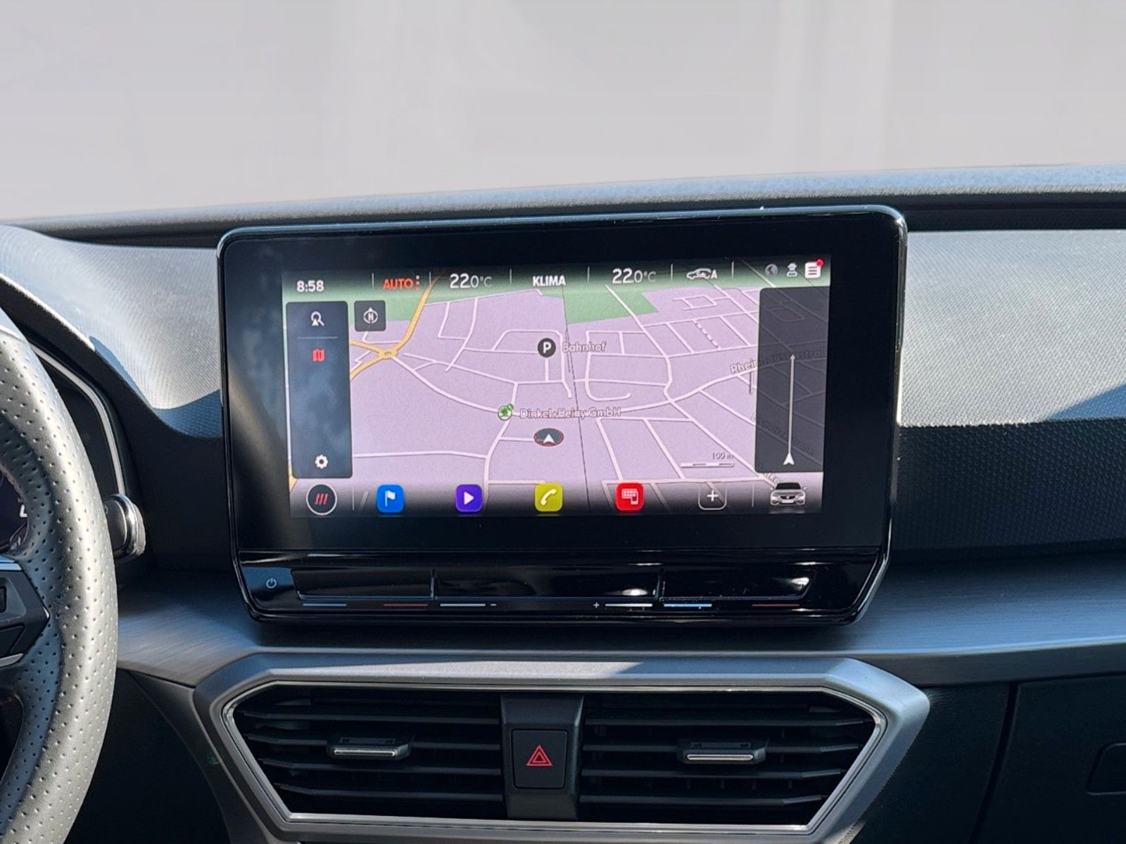 Fahrzeugabbildung SEAT Leon Sportstourer FR-Line 2.0 TDI