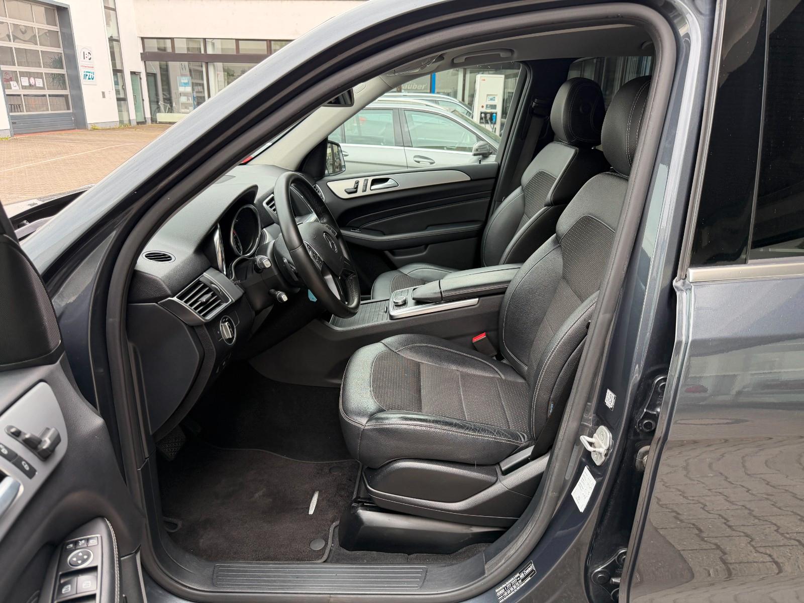 Mercedes-Benz ML 250 CDI BlueTec/4Matic/AMG/Xenon/Navi/1.Hand