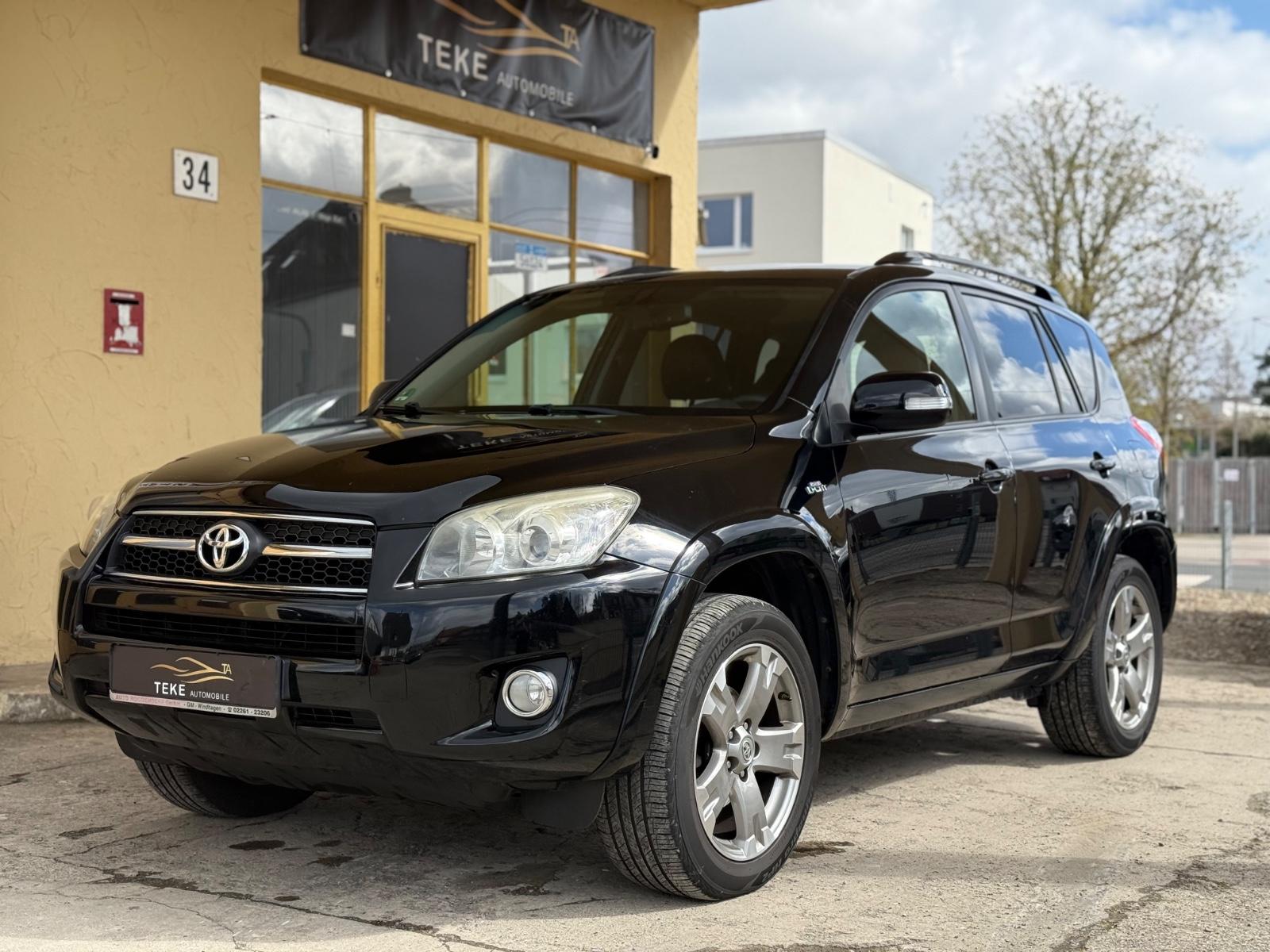 Toyota RAV4 Executive 4WD Xenon|Shz|Tempomat|Ahk|Kamera