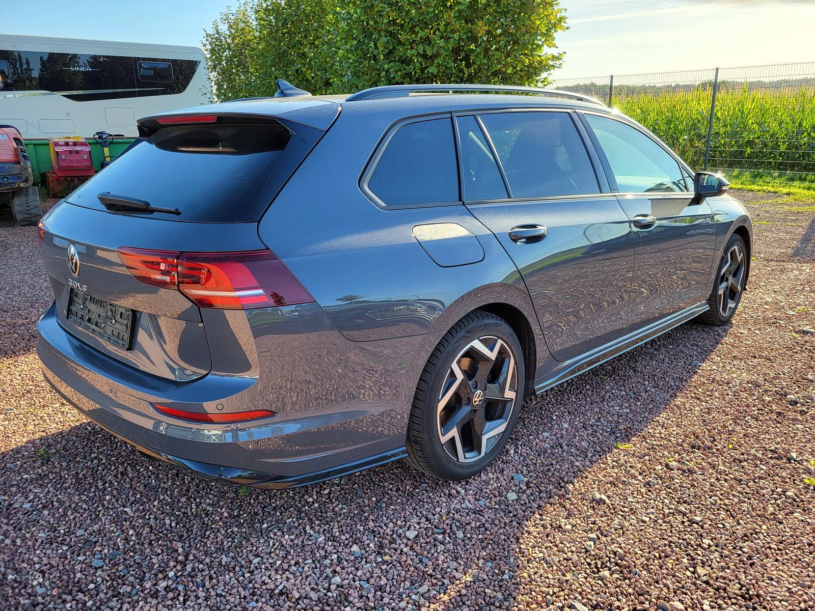 Volkswagen Golf Variant 1.5 eTSI DSG R-Line ACC Winter Kam., миниатюра 6