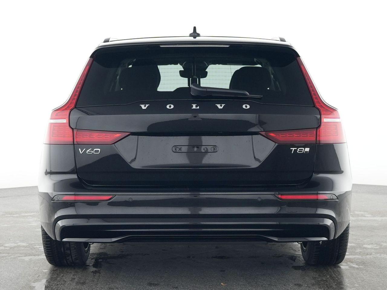 Volvo V60 T8 Plus Dark Recharge Plug-In Hybrid AWD