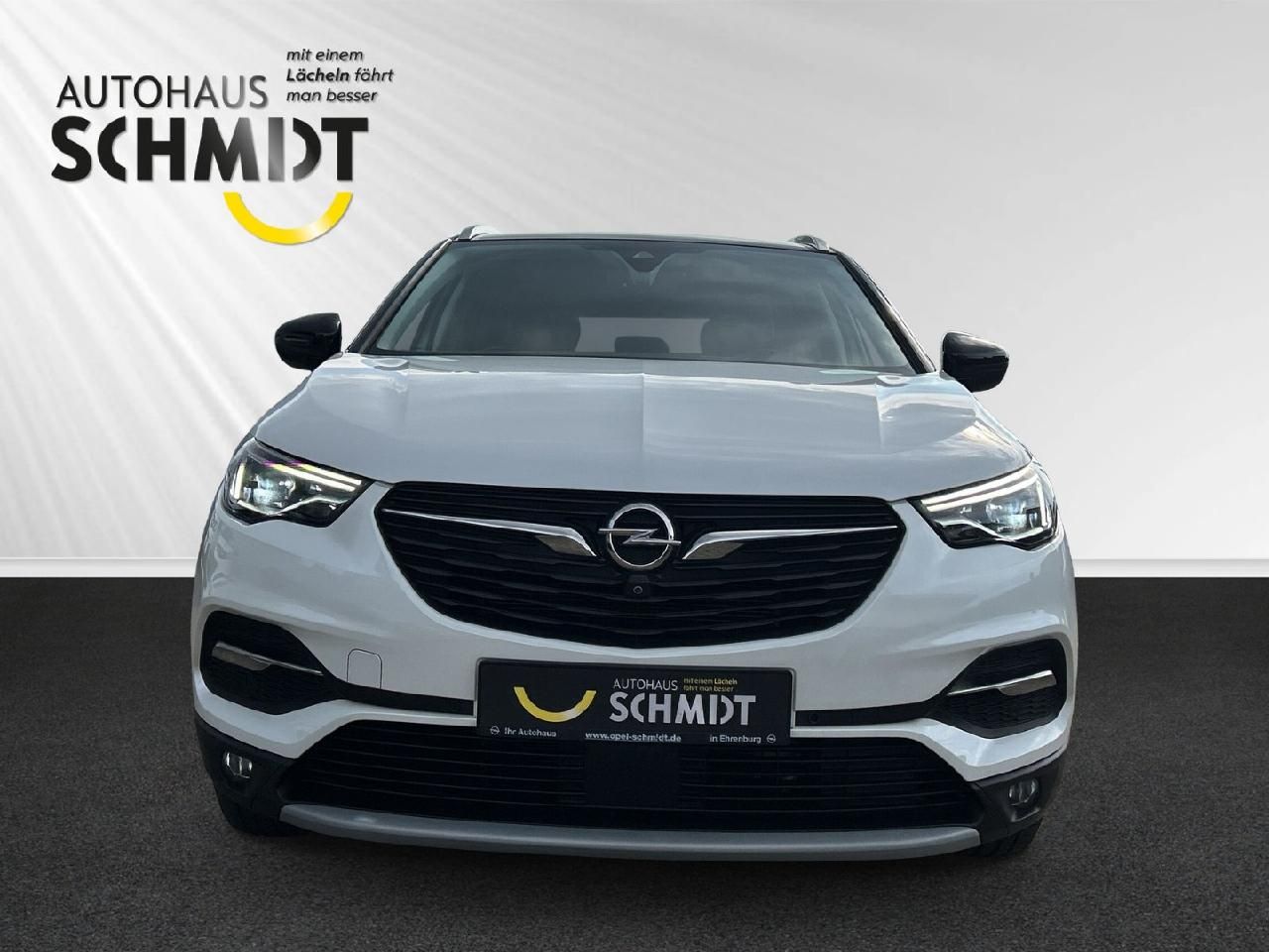 Fahrzeugabbildung Opel Grandland Business Innovation Plug-in-Hybrid
