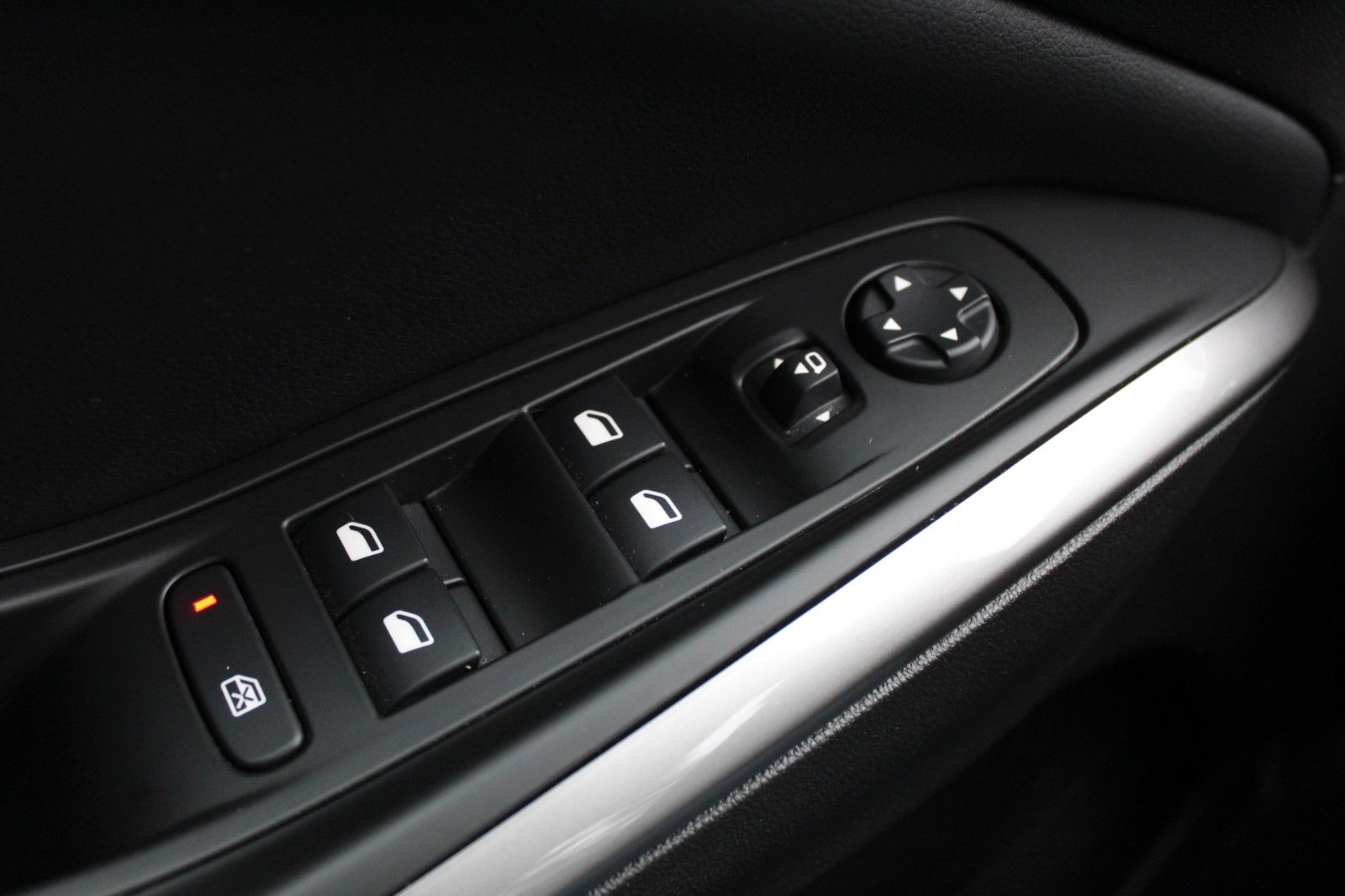 Fahrzeugabbildung Opel Grandland Elegance Navi*AHK*Intellilux