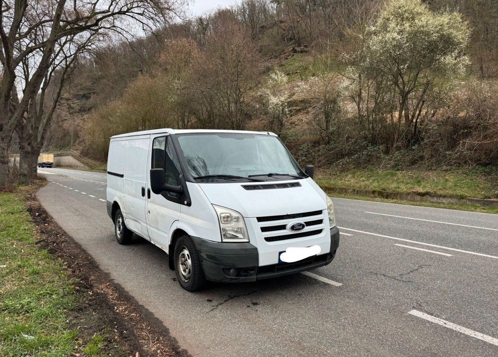 Ford Transit Courier