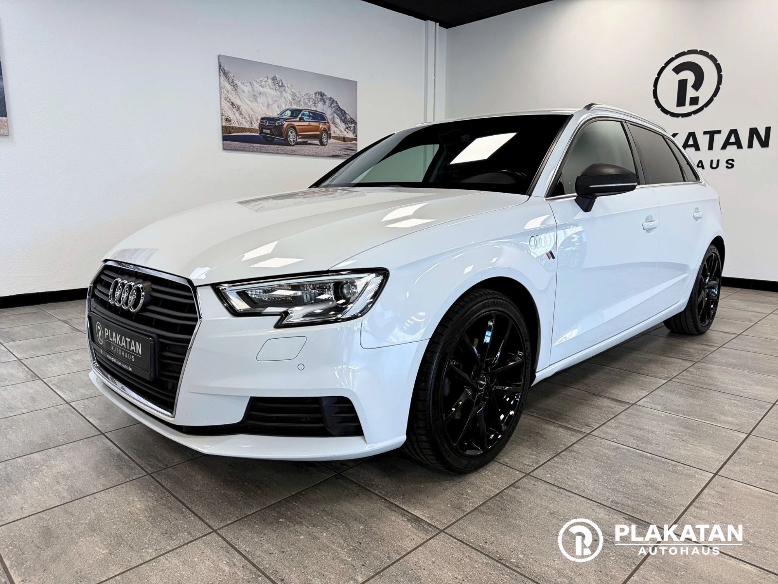 Fahrzeugabbildung Audi A3 Sportback Navi DigitalInstr LED