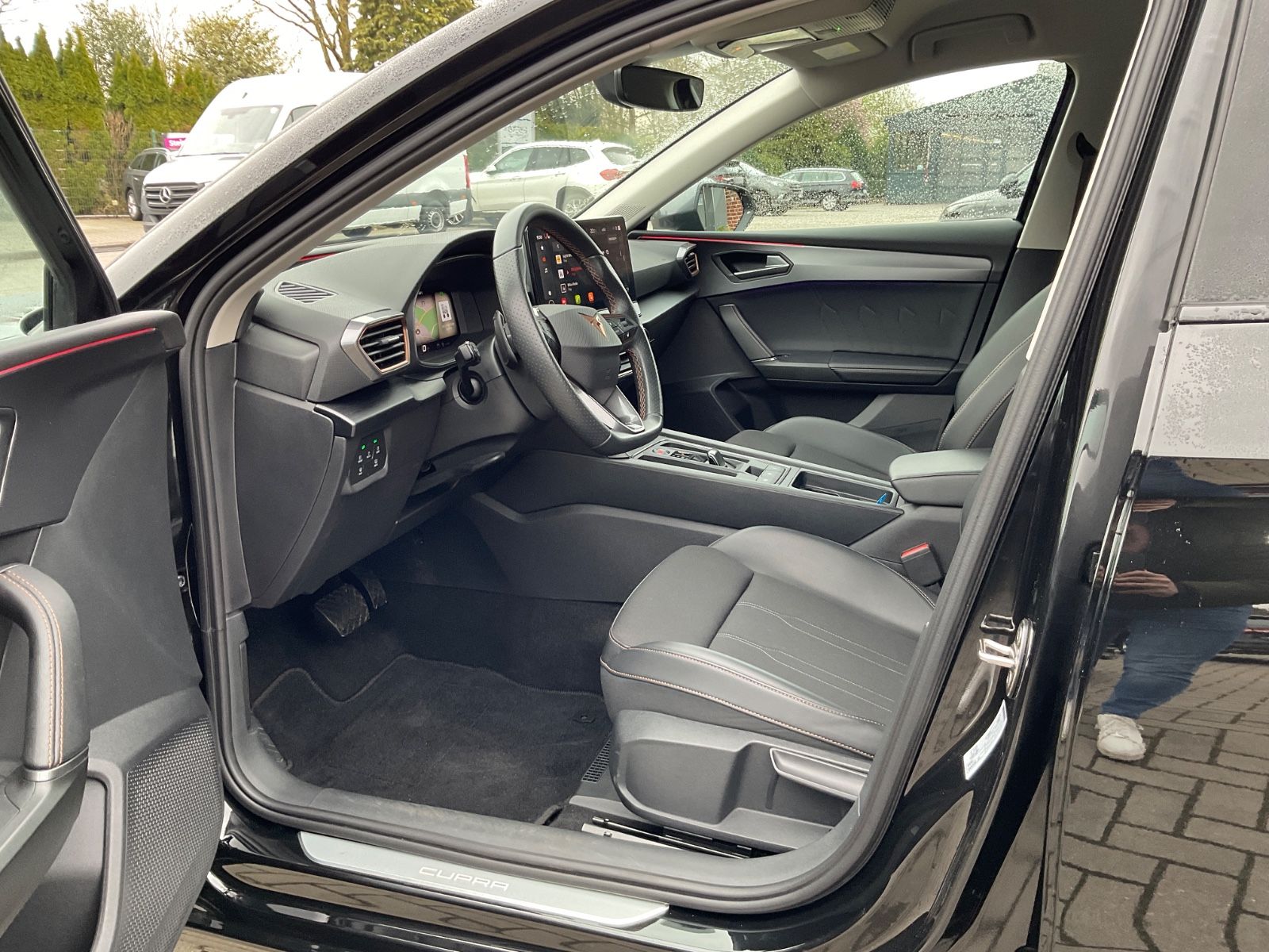 Fahrzeugabbildung CUPRA Leon 1.5 eTSI 110kW DSG,Kamera,Navi,LED,Carplay