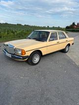 Mercedes-Benz 200 D mit H-Kennzeichen - Mercedes-Benz 200 aus 1980
